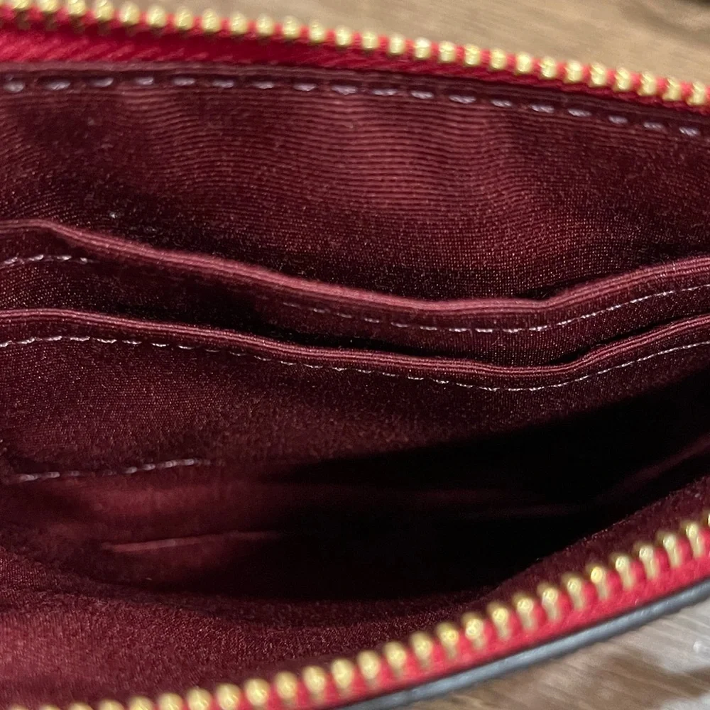 NWOT...Coach Red Leather Wristlet with Gold Star Charm - Picture 7 of 7